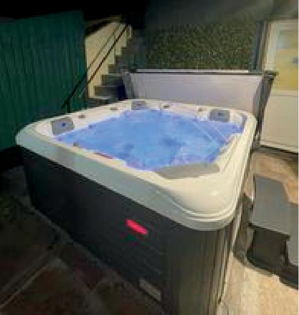 Hot tub area of North Beach Lodge, Serviced Accommodation 